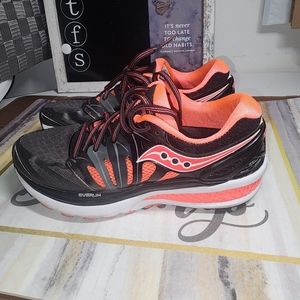 Saucony Hurricane ISO 2 Series W 12 Everun Running Athletic Sneakers